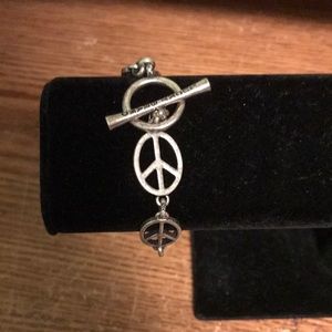 Lucky Brand Silver Peace Sign Bracelet 8”